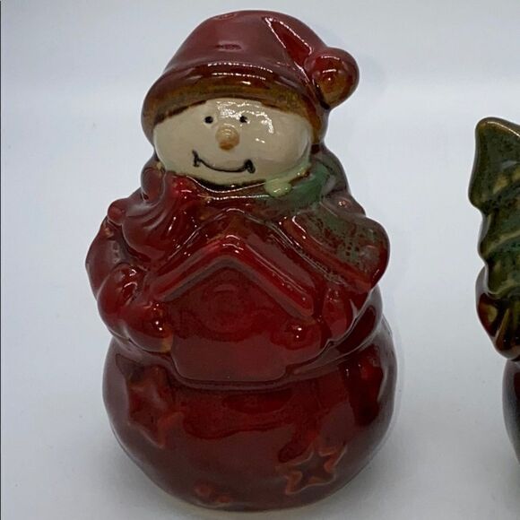 Mr. and Mrs. snowman salt & pepper shakers - Picture 2 of 12